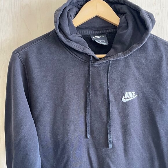 Nike Hoodie Sweatshirt Mens M Black Sportswear Pullover Sweatshirt Swoosh - Picture 2 of 6